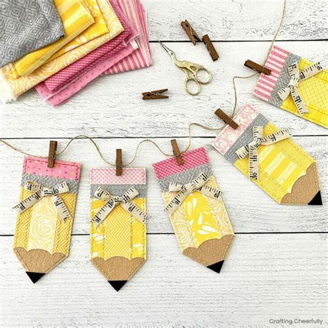 DIY Fabric Banners - Crafting Cheerfully