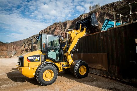 Cat 908M Compact Wheel Loaders Rentals in OK & TX | Warren CAT