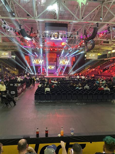 My view of Dynamite tonight. : r/AEWOfficial