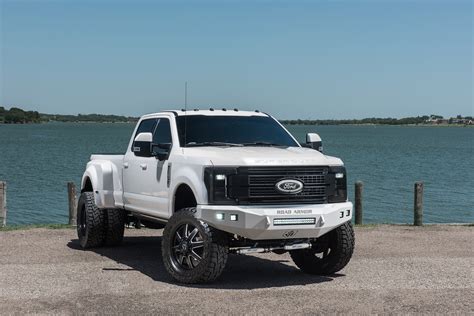 2024 F350 Platinum Lift Kit - Gert Pepita