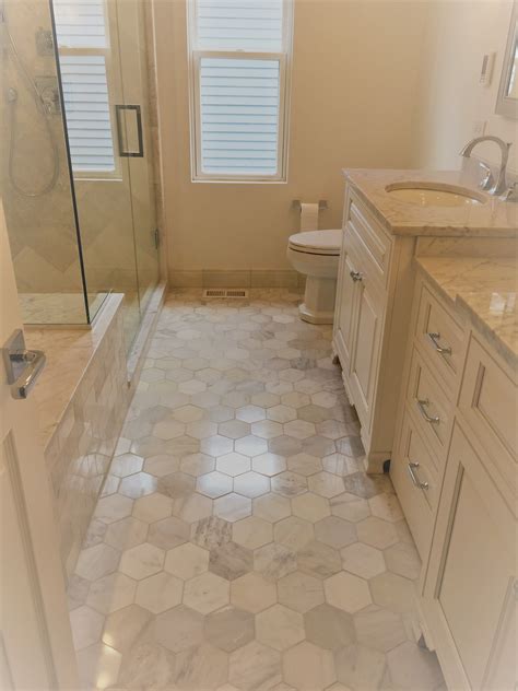 10+ Bathroom With Hexagon Tile Floor – HomeDecorish