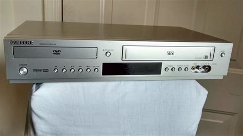 Buy Samsung DVD-V5500 DVD/VCR Video Cassette Recorder Combo, VHS/DVD ...