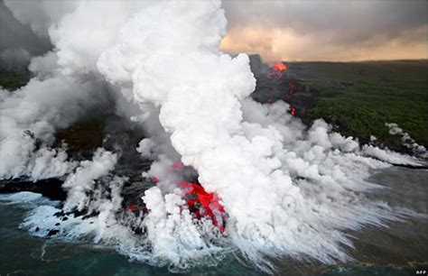 Reunion Island Volcano Erupts. - Neatorama