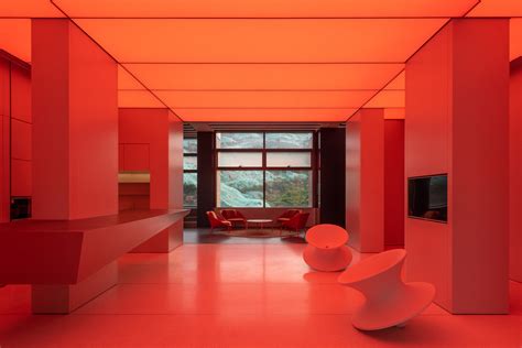 Gallery of How Color Affects Architecture - 3