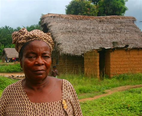 File:Sierra Leone village woman.jpg - Wikimedia Commons