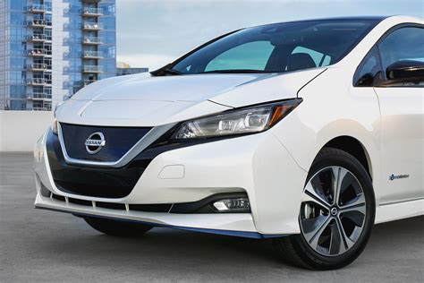 Nissan Leaf electric car gets longer range: 40% boost to battery power ...