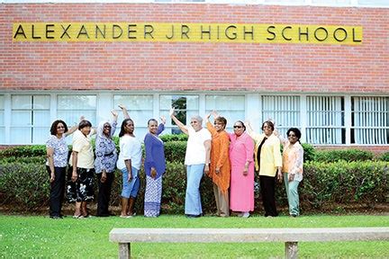 Alexander High School grads are ready for homecoming - Daily Leader ...