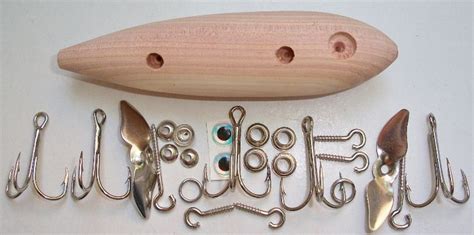 17 Best images about Fishing - Homemade Lures on Pinterest | Folk art ...