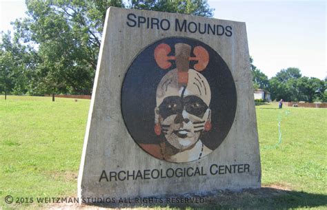 Spiro Mounds Mural - CDR