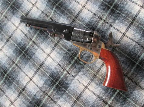 5 - shot pocket revolver , Nice ! - Montana Gun Trader - Classifieds