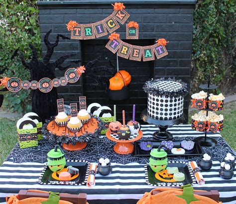 How to Throw a Toddler Halloween Party | Catch My Party