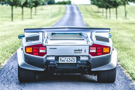 1982 Lamborghini Countach 5000S | TedIsGraphic Photo