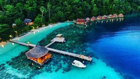 Keindahan Indonesia dari Pantai Ora Maluku Tengah | Airpaz Blog