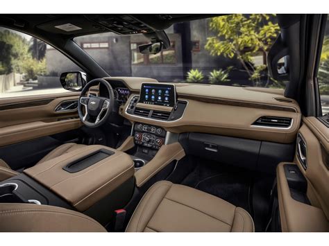 2024 Chevrolet Suburban: 66 Interior Photos | U.S. News