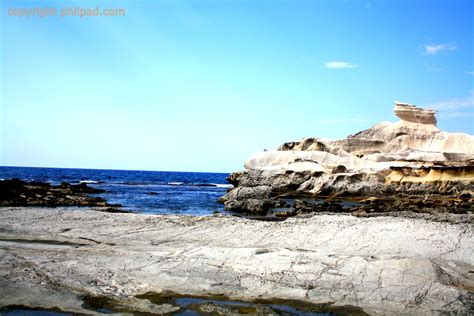 Kapurpurawan Rock Formation Ilocos Norte Philippines | Amazing Beach