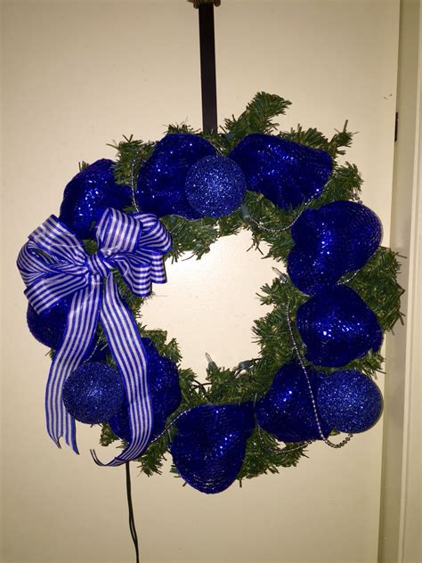 Pre-lit Blue Christmas wreath Blue Christmas, Christmas Wreaths ...