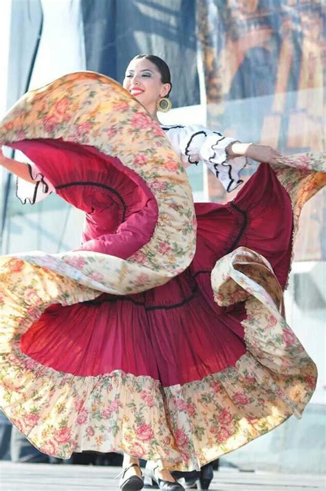 Beautiful Folklorico Dancer Folklorico Dresses, Ballet Folklorico ...