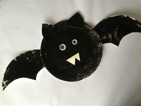 Paper Plate Bats - Crafts on Sea