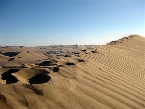 Huacachina Sand Dunes (Huacachina, Peru) [3264x2448] | Peru desert ...