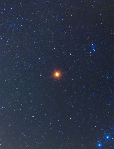 The Star Betelgeuse | Pictures, Location, and Key Facts