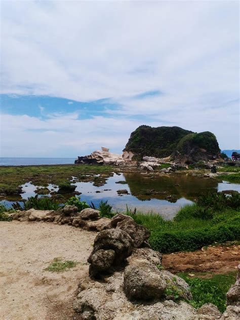 Kapurpurawan Rock Formation, Ilocos Norte, Philippines [OC] [3072x4096 ...