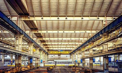 Five Common Types Of Industrial Lighting Fixtures - Starbeam Lighting