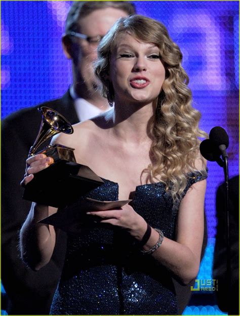 Taylor Swift Wins Album of the Year Grammy For 'Fearless': Photo ...