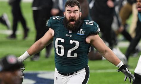 Jason Kelce Agrees to New Contract, Returning to Eagles in 2021