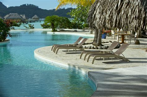 Bora Bora Luxury Resorts - Far and Away Adventures