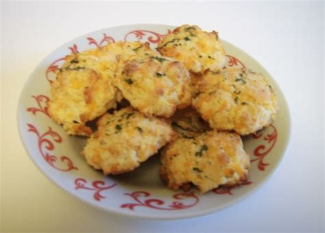 Copycat Red Lobster Biscuits - The Make Your Own Zone