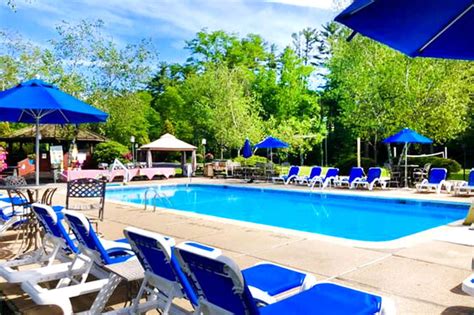 Pocono Palace Resort: Indoor Pool & Spa Day Pass | ResortPass