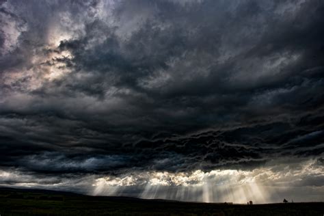 Dark Clouds With Rain - 1920x1280 - Download HD Wallpaper - WallpaperTip