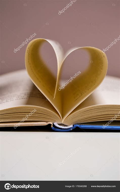 Book Love Heart — Stock Photo © witch0807 #179340288