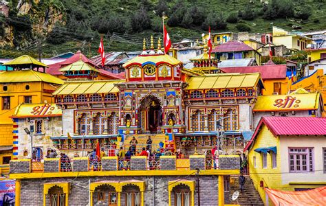 Badrinath temple - PixaHive