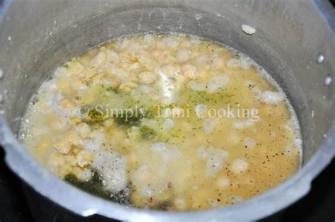 Channa Soup Cutters: A Complementary Spicy Treat