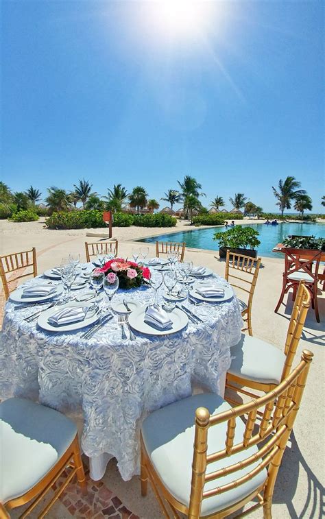 Secrets Maroma Beach Resort Photo by Ashley Honigman | @RomanceTravel ...