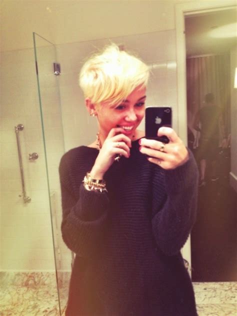 Do you dig her short new cut? New short blonde hairstyle for Miley Cyrus - Hair Romance