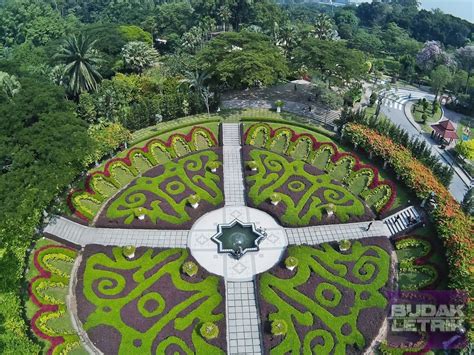 Semua sekolah dan tadika di selangor, pulau pinang, kuala lumpur dan putrajaya ditutup selama dua hari bermula hari ini akibat situasi jerebu. Budak Letrik: Kuala Lumpur : Pandangan Dari Udara Gaya Drone