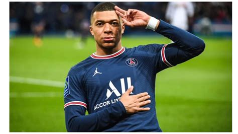 Mbappe Bio Age Net Worth Height Weight And Much More Biographyer