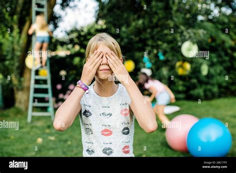 Belgium Female Banque D Image Et Photos Alamy