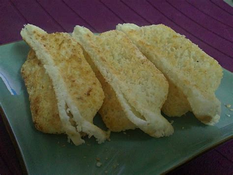 Ianya bukan sahaja enak, malah cukup nostalgis. KUIH TRADISIONAL DI MALAYSIA