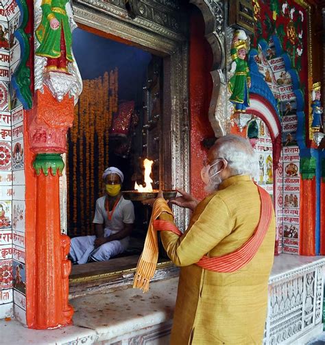 Hanuman Garhi Ayodhya History Opening And Closing Time