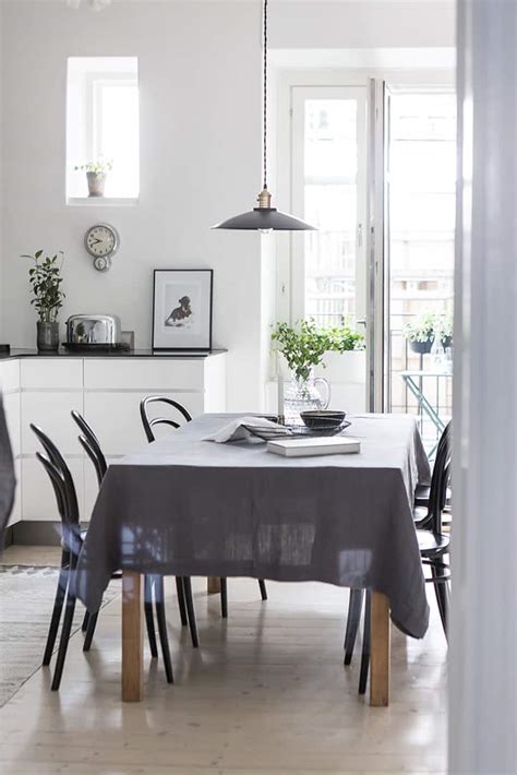 If you're looking for inspiration for the layout of your studio. Small yet ultra charming one bedroom apartment in Linnestaden