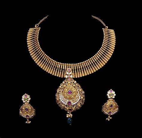 Gold And Diamond Jewellery Designs Beautiful Antique Bridal Necklace