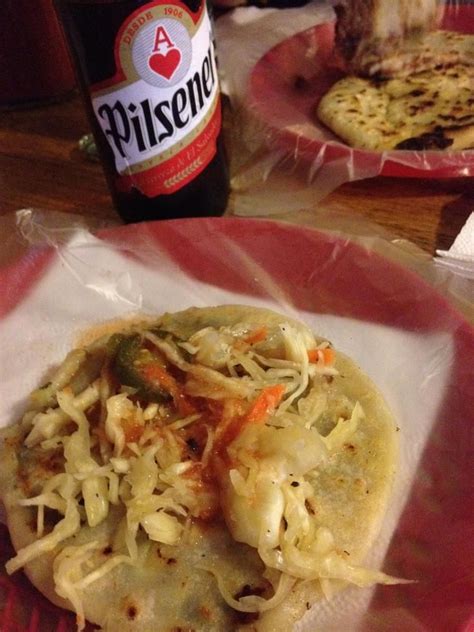 How To Make Pupusas The Traditional Salvadoran Way National Dish El