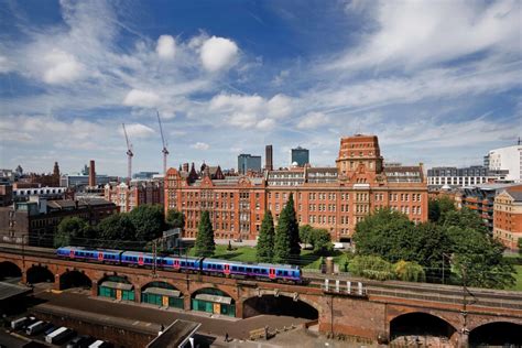 The University Of Manchester Campus Tour