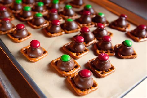 December is a time for sweets and going hard on baking. Pin on Kids Christmas Party ideas