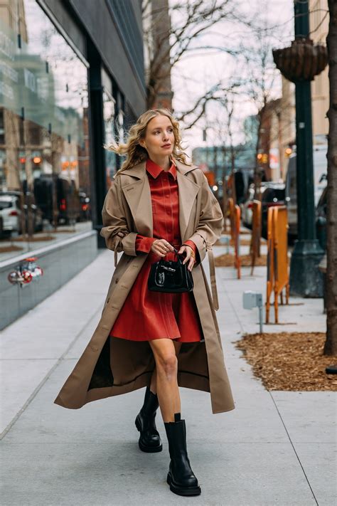 Nyfw Day 3 Street Fashion Photos Street Style New York Street Style