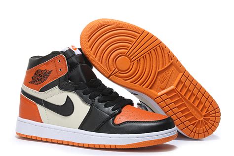 These sneakers released in december 2018 and retailed for $120. 2018 Air Jordan 1 High Orange/Black-White For Sale | 2018 ...