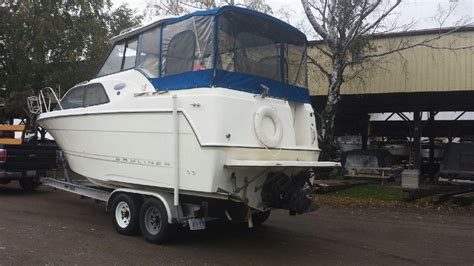 Bayliner Ciera Classic Cuddy Cabin Express Cruiser 24 2003 For Sale